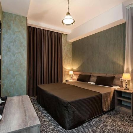 Old Side Boutique Hotel تبليسي المظهر الخارجي الصورة