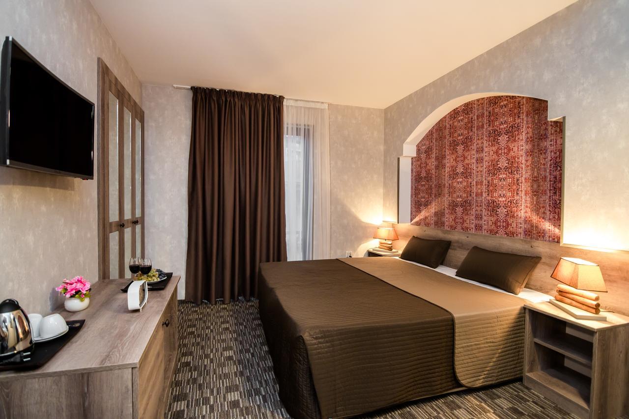 Old Side Boutique Hotel تبليسي المظهر الخارجي الصورة